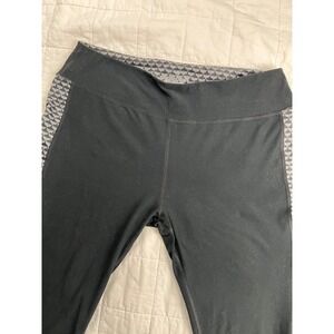 Vineyard Vines Performance Black Leggings Whale Pattern Waistband Athletic XL‎